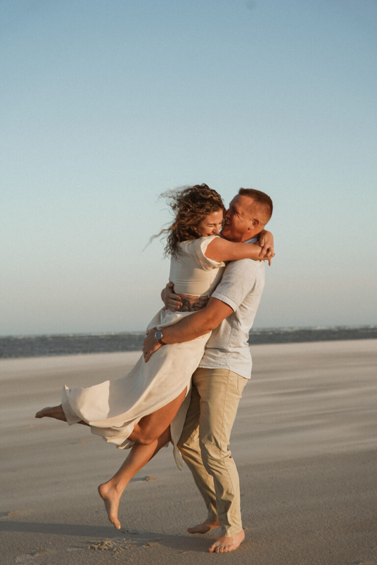 north-topsail-beach-couples-blomgren-13