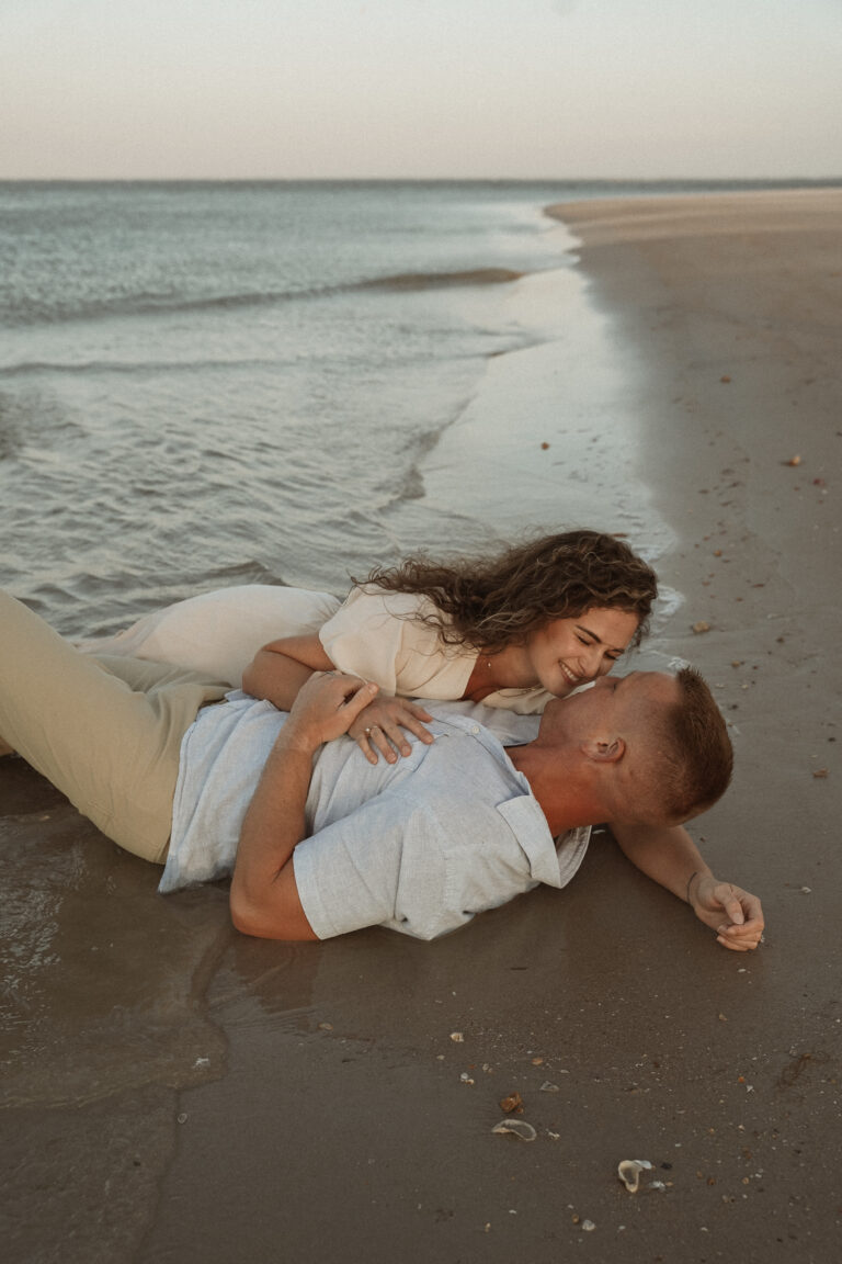 north-topsail-beach-couples-blomgren-16